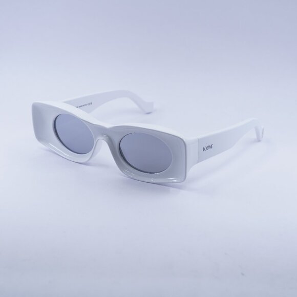 Loewe LW40033I 21C Sunglasses White Rectangle Frame, Smoke with Silver Lenses - Picture 1 of 10